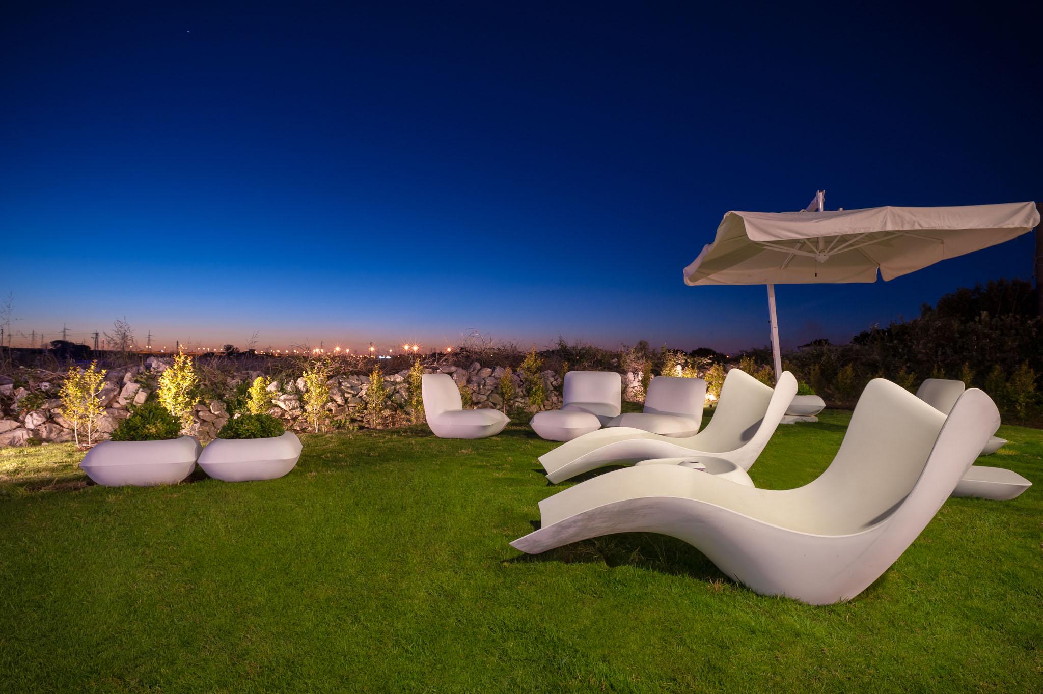 8Piuhotel Lecce Esterno foto